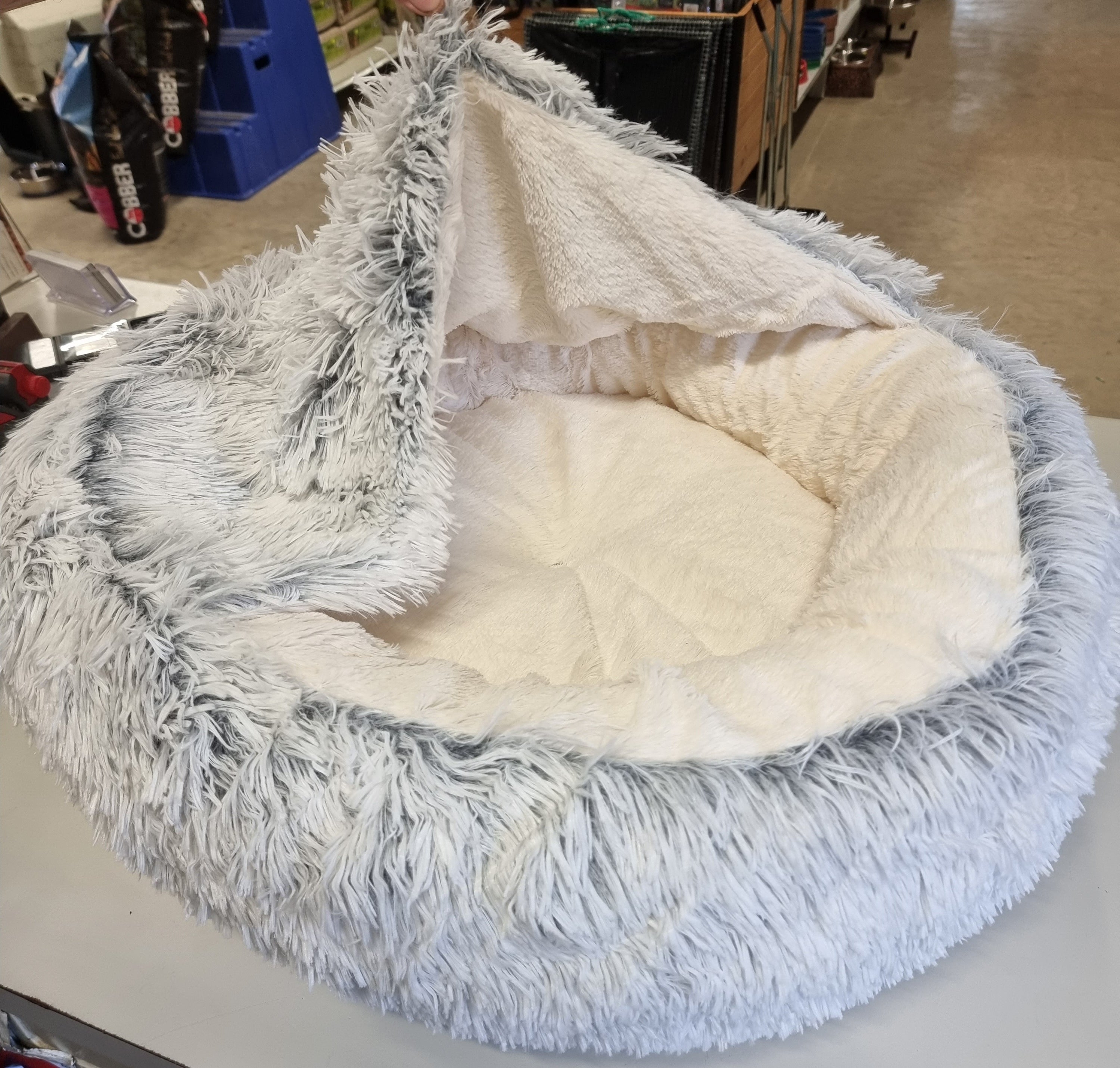 BARKLEY & BELLA BLISS BED DREAMPOD Narrogin Valley Stockfeed