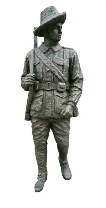 ARMY SOLDIER  STATUE/ORNAMENT
